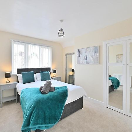 Sleek And Stylish 3 Bed In Bolton - Garden - Parking Villa Exterior foto