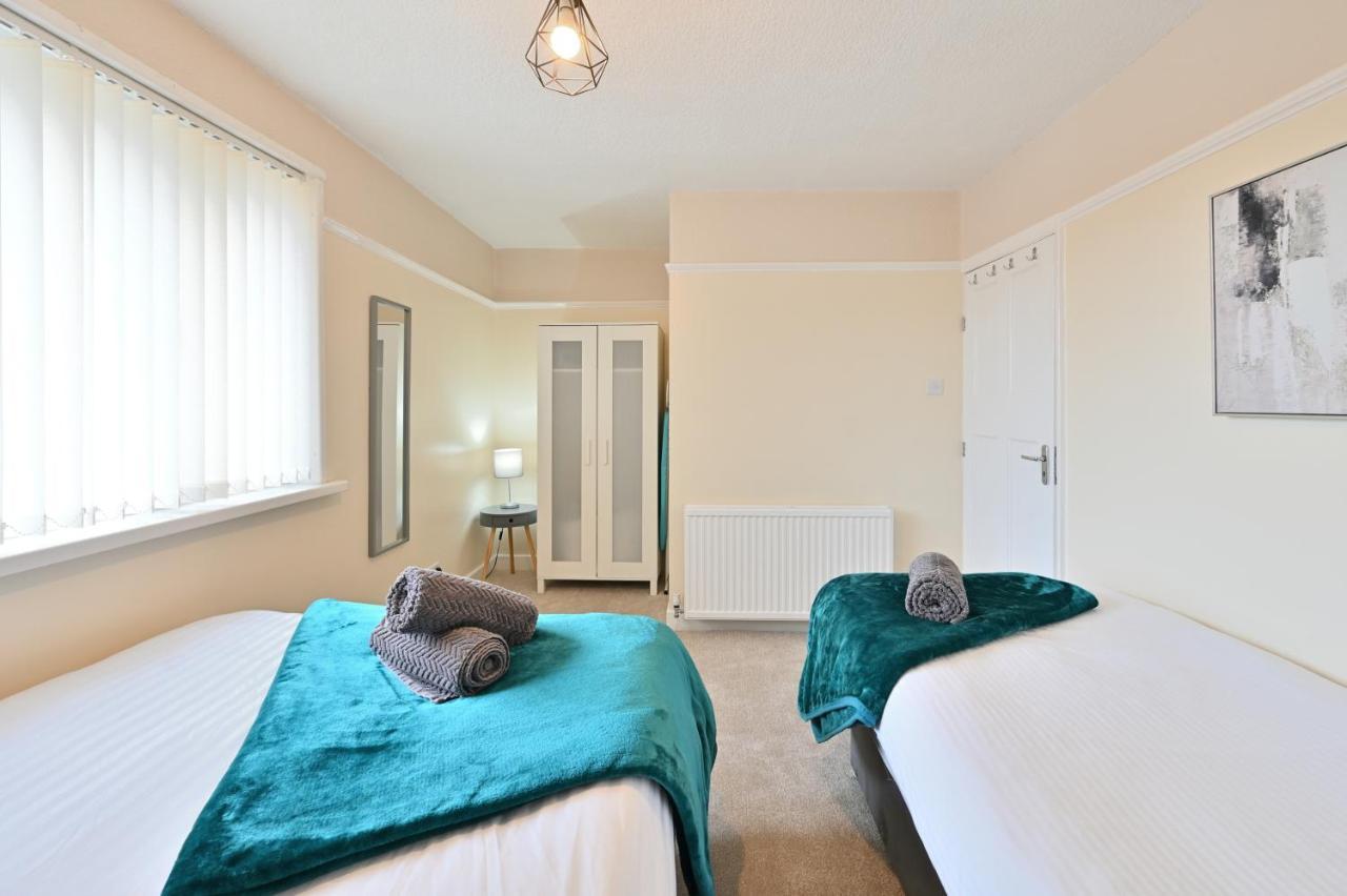 Sleek And Stylish 3 Bed In Bolton - Garden - Parking Villa Exterior foto