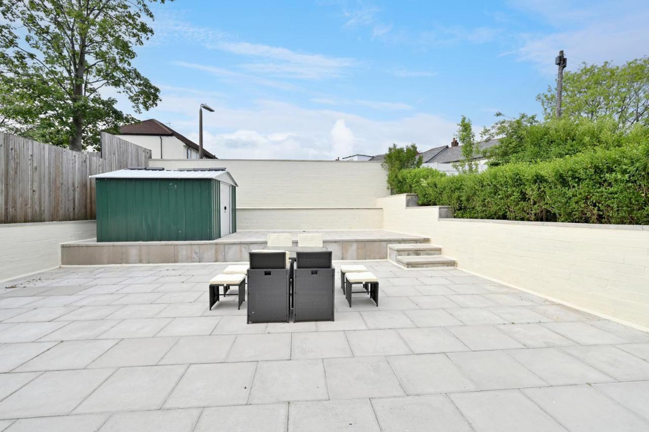 Sleek And Stylish 3 Bed In Bolton - Garden - Parking Villa Exterior foto